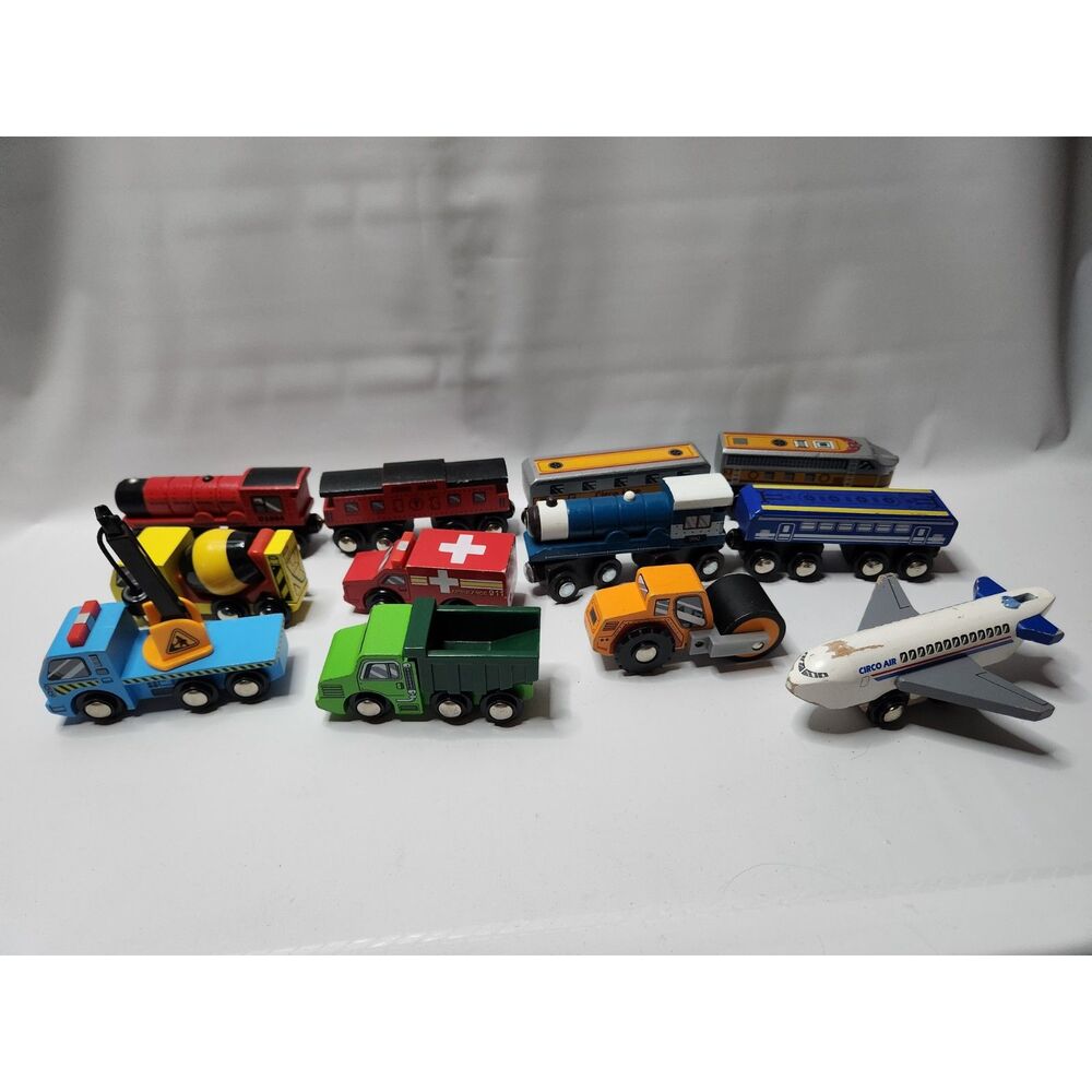 CIRCO Wooden Train & Vehicle Lot – Engines, Cars, Plane, Construction